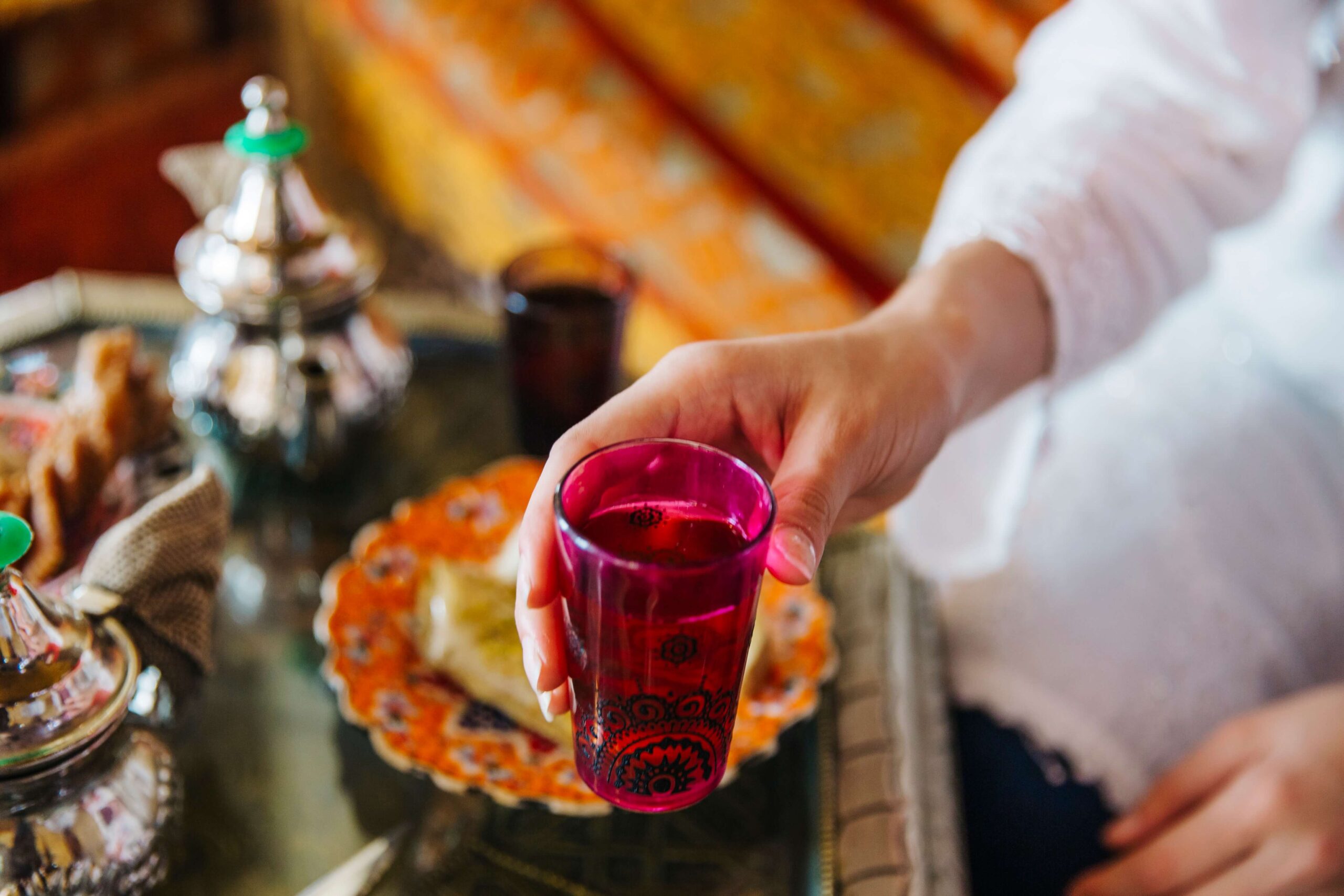 close-up-view-arab-food-tea (1)