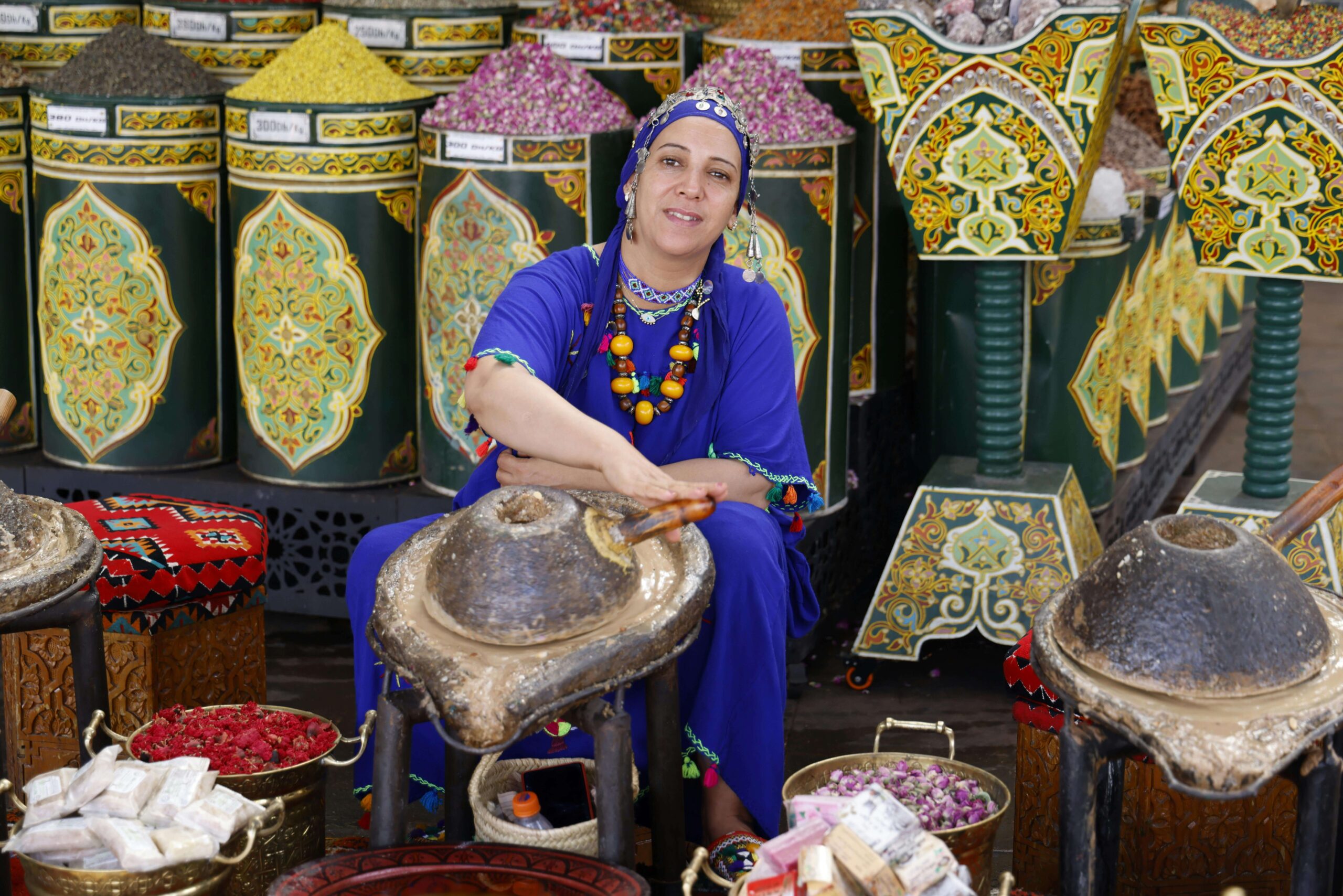 Argan oil production medina (1)