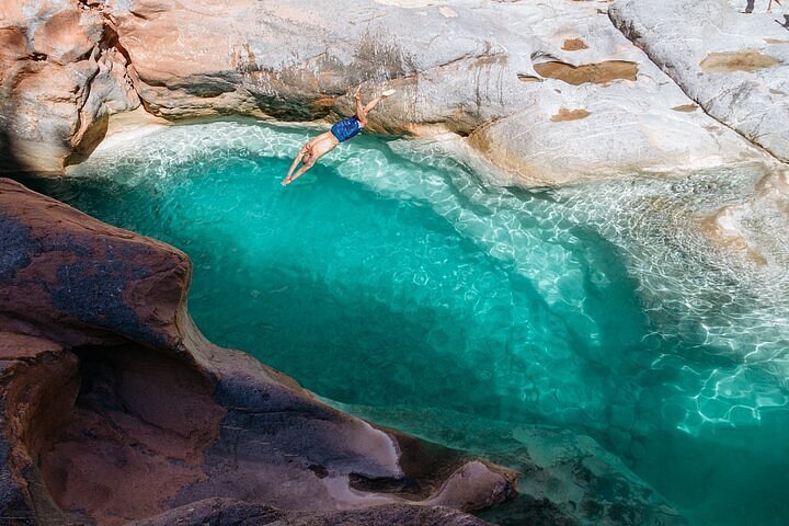 paradise valley pool
