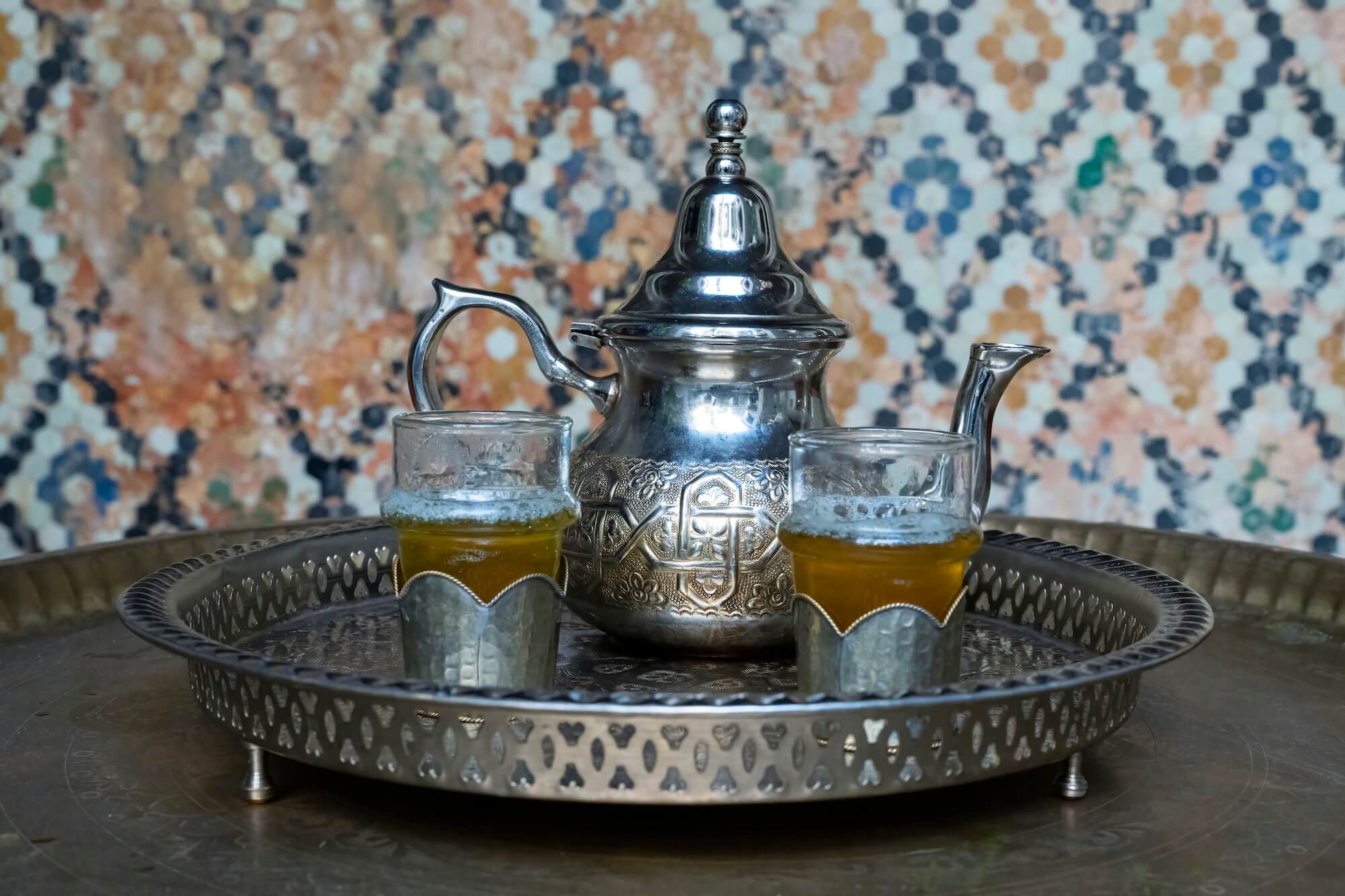 view-traditional-tea-set-table-marrakech (1)